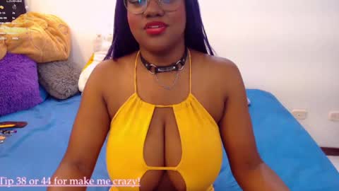 Your girl Rose  6k of followers online show from December 2, 2024, 4:42 pm