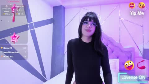 Rose online show from January 3, 2025, 3:33 pm