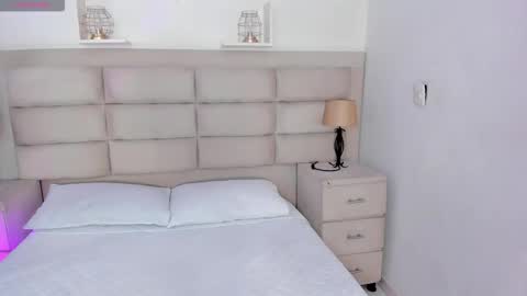 Rose online show from October 11, 2025, 1:42 pm