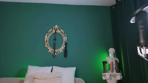 rosedelic online show from October 10, 2025, 1:48 am