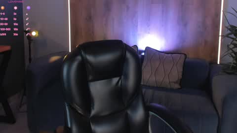 Snapshot of roseferrera chatting on December 28, 2024, 1:29 am Rose online show from December 28, 2024, 1:29 am