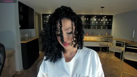 Snapshot of roseferrera chatting on January 9, 2025, 8:11 pm Rose online show from January 9, 2025, 8:11 pm