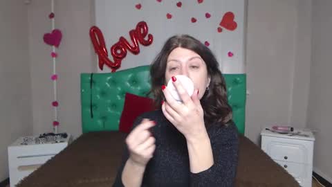 RoseHille online show from February 15, 2026, 8:46 am