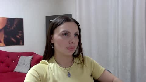 Snapshot of rosehubbard chatting on February 3, 2025, 8:35 pm Rose Hubbard online show from February 3, 2025, 8:35 pm