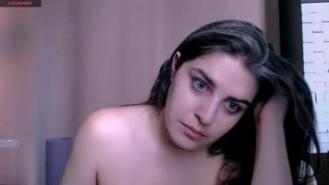 Rose online show from December 19, 2025, 10:00 am