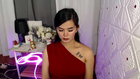 Snapshot of rosella_xx chatting on October 9, 2025, 11:52 am TONETH online show from October 9, 2025, 11:52 am