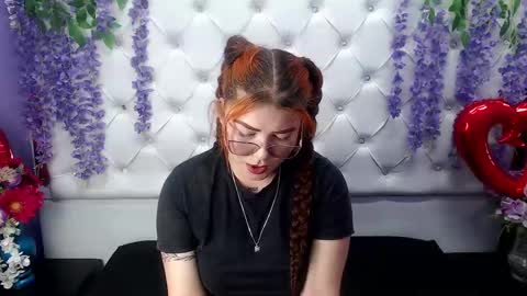 Julieta online show from March 12, 2025, 2:56 pm