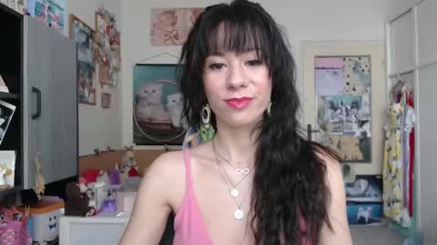 Rose online show from April 21, 2026, 10:43 am