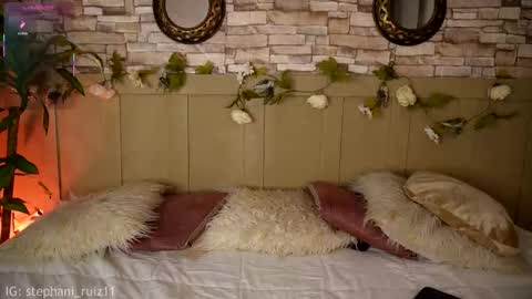 Stephani online show from December 18, 2025, 10:49 pm