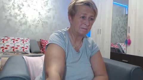 Lovepinklilly online show from December 6, 2024, 10:08 pm