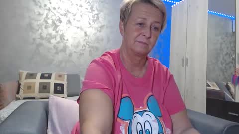Lovepinklilly online show from December 16, 2024, 6:05 pm
