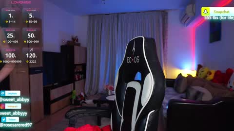 Snapshot of rosesarered97 chatting on October 11, 2025, 7:34 pm Abbygail online show from October 11, 2025, 7:34 pm