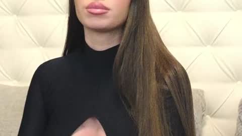 Snapshot of rosevanessa chatting on January 22, 2025, 1:00 pm Gabriela online show from January 22, 2025, 1:00 pm