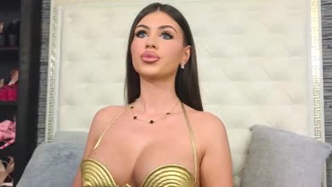 Snapshot of rosevanessa chatting on October 12, 2025, 6:23 am Gabriela online show from October 12, 2025, 6:23 am