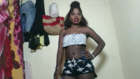 Snapshot of roseyaa chatting on September 8, 2025, 2:38 pm Roseyaa online show from September 8, 2025, 2:38 pm
