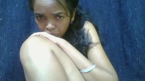 Snapshot of rosia685234 chatting on February 19, 2025, 12:11 pm rosia685234 online show from February 19, 2025, 12:11 pm