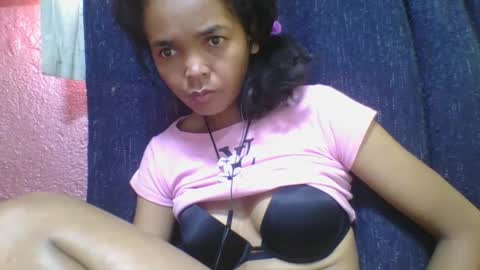 Snapshot of rosia685234 chatting on February 20, 2025, 9:22 am rosia685234 online show from February 20, 2025, 9:22 am
