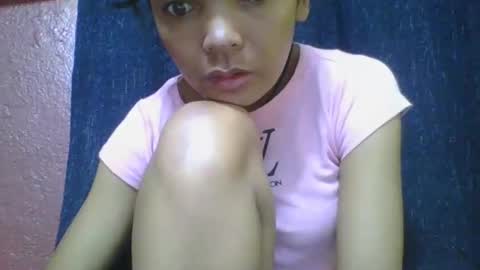 Snapshot of rosia685234 chatting on February 21, 2025, 7:45 am rosia685234 online show from February 21, 2025, 7:45 am