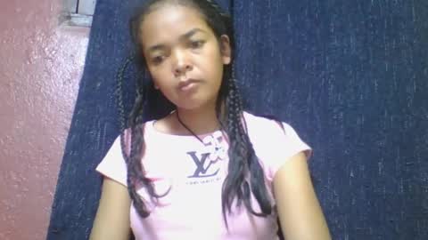 Snapshot of rosia685234 chatting on February 24, 2025, 3:55 am rosia685234 online show from February 24, 2025, 3:55 am
