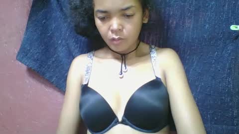 Snapshot of rosia685234 chatting on March 4, 2025, 8:35 am rosia685234 online show from March 4, 2025, 8:35 am