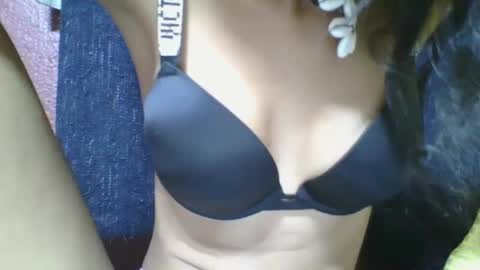 Snapshot of rosia685234 chatting on March 5, 2025, 3:08 am rosia685234 online show from March 5, 2025, 3:08 am
