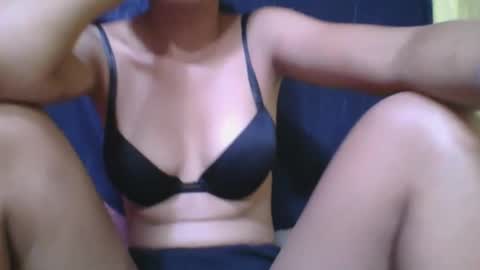 rosia685234 online show from February 16, 2026, 3:35 am