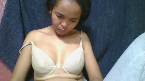 rosia685234 online show from March 19, 2026, 3:38 pm