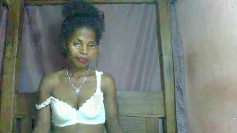 rosia online show from February 27, 2025, 9:47 pm