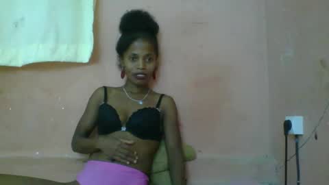 rosia online show from March 10, 2025, 6:01 pm