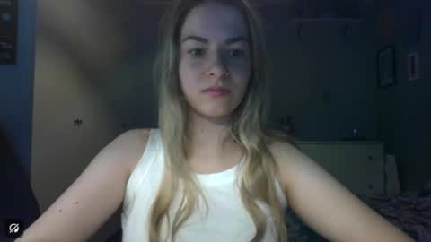 Snapshot of rosie_june chatting on March 30, 2026, 6:58 am Rosie online show from March 30, 2026, 6:58 am