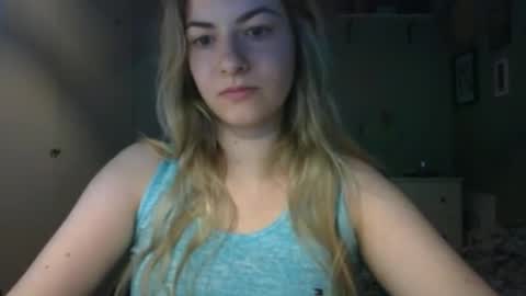 Snapshot of rosie_june chatting on April 13, 2026, 8:20 am Rosie online show from April 13, 2026, 8:20 am