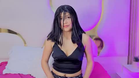 Snapshot of rosiejones_ chatting on February 28, 2026, 11:44 am Rosie online show from February 28, 2026, 11:44 am