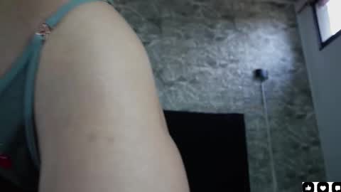 Snapshot of ross_b1 chatting on October 19, 2025, 4:51 pm ROSS -  online show from October 19, 2025, 4:51 pm