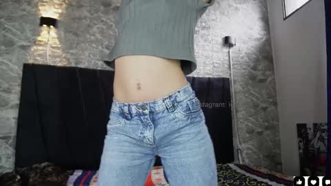 Snapshot of ross_b1 chatting on October 26, 2025, 5:30 pm ROSS -  online show from October 26, 2025, 5:30 pm