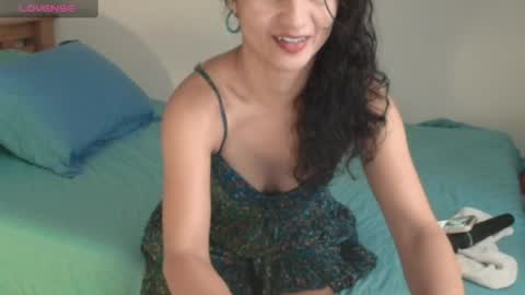 Snapshot of ross_bakerhot chatting on April 9, 2026, 2:44 pm Ross BakerHot online show from April 9, 2026, 2:44 pm