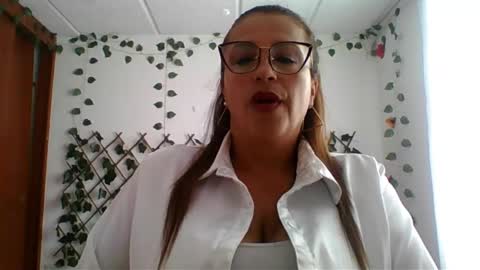 Snapshot of rossanalionheart chatting on October 8, 2025, 7:33 pm Rossana  online show from October 8, 2025, 7:33 pm
