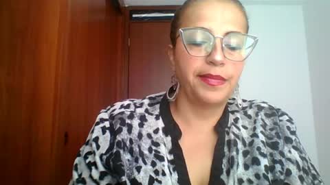 Rossana  online show from April 28, 2026, 12:54 pm
