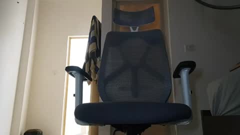 Rossdzires4u online show from April 14, 2026, 12:05 am