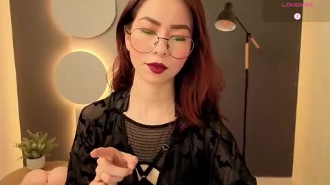 Snapshot of rosse_98_ chatting on October 29, 2025, 2:41 pm Miss Rosse online show from October 29, 2025, 2:41 pm