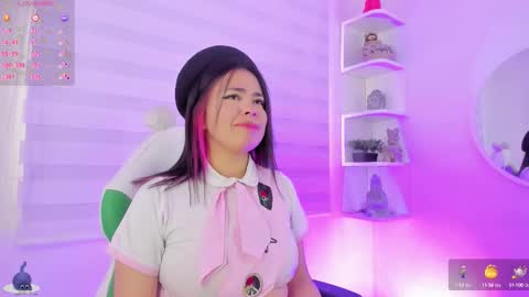   online show from September 18, 2025, 12:18 pm