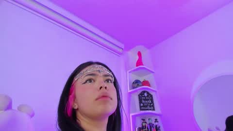   online show from October 30, 2025, 11:44 am