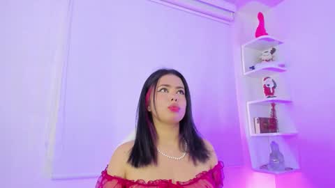   online show from November 12, 2025, 12:05 pm