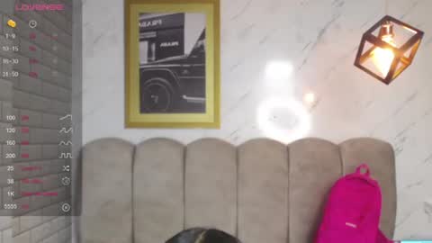 rosse jeane v online show from June 10, 2026, 3:39 am