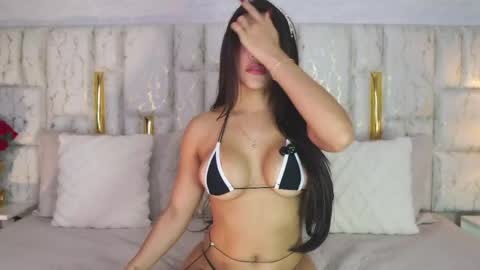Snapshot of rosse_lennon chatting on May 24, 2026, 1:21 am Rosse online show from May 24, 2026, 1:21 am