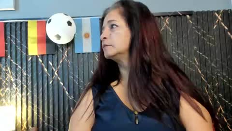 Snapshot of rosse_milf1 chatting on July 15, 2026, 11:37 am rosse_milf1 online show from July 15, 2026, 11:37 am
