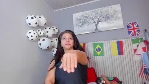 Snapshot of rosse_milf1 chatting on July 25, 2026, 12:14 pm rosse_milf1 online show from July 25, 2026, 12:14 pm