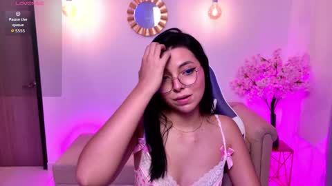 rossie_channel online show from September 9, 2025, 8:52 pm