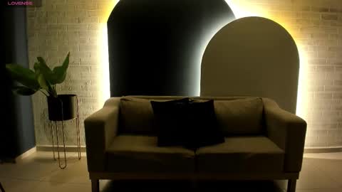 Snapshot of rossierhoades chatting on October 20, 2025, 7:14 pm Rossie Rhoades online show from October 20, 2025, 7:14 pm