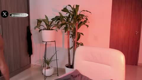 Im Ross   online show from September 13, 2025, 6:51 pm