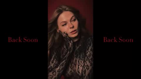 rosy_black_ online show from February 16, 2026, 5:53 pm